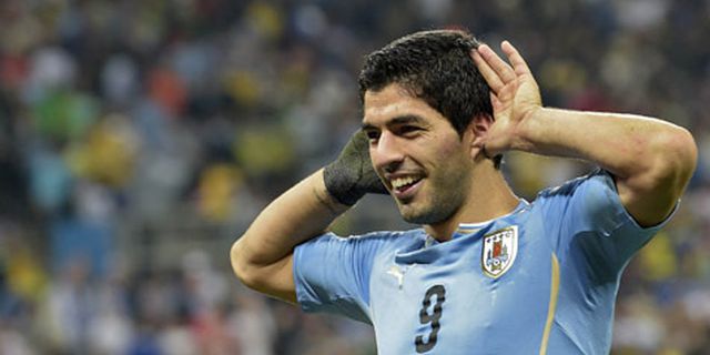 Suarez: Dua Gol Saya Untuk Masyarakat Inggris