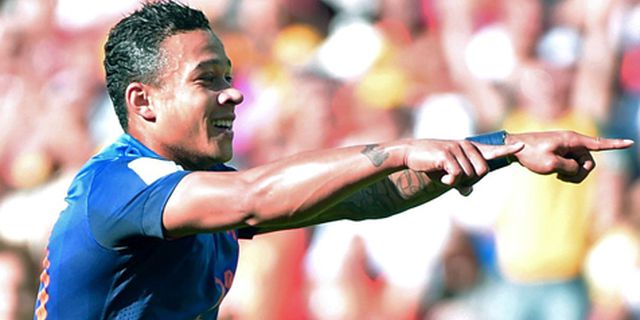 Tottenham Kejar Memphis Depay Tottenham Kejar Memphis Depay