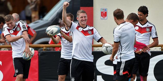 Songsong AS, Jerman Berlatih Rugby Songsong AS, Jerman Berlatih Rugby