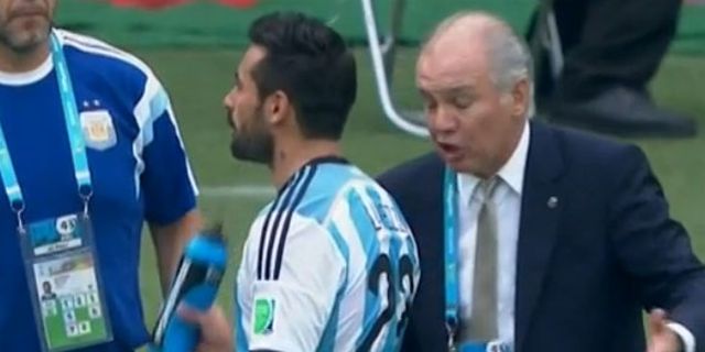 Lavezzi Semprot Pelatihnya di Argentina 