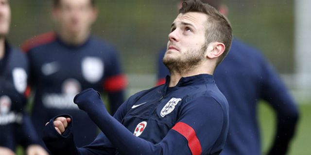 Wilshere: Inggris Tersingkir Bukan Salah Hodgson