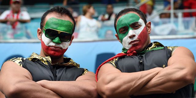 Galeri Suporter: Bosnia vs Iran