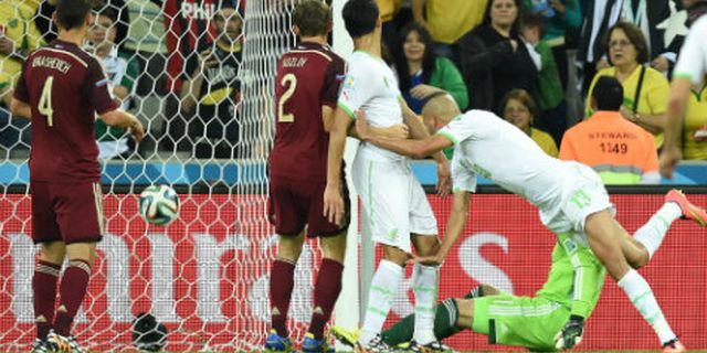 Review: Imbangi Rusia, Aljazair Lolos ke 16 Besar Review: Imbangi Rusia, Aljazair Lolos ke 16 Besar