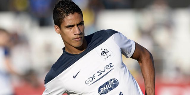 Ferdinand Ingin MU Datangkan Varane