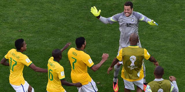 Jadi Pahlawan Brasil, Ini Perasaan Julio Cesar