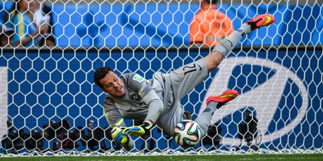 Julio Cesar Ternyata Sudah Yakin Akan Gagalkan Tiga Penalti