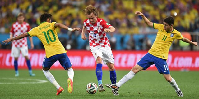 Rakitic ke Barca Bukan Untuk Gantikan Xavi