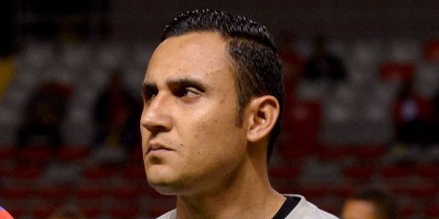 Bayern Terjun di Perburuan Navas Bayern Terjun di Perburuan Navas