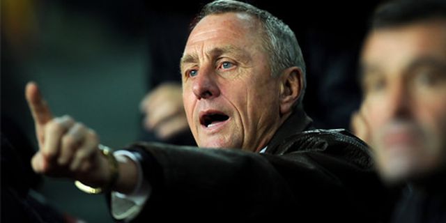Cruyff: Terima Kasih Tuhan, Akhirnya Ada Messi Cruyff: Terima Kasih Tuhan, Akhirnya Ada Messi