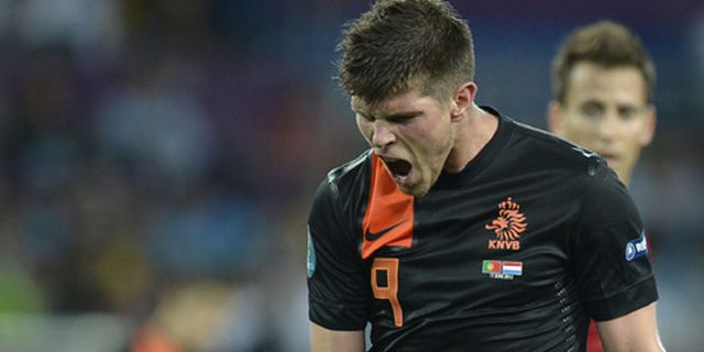 Huntelaar Bicarakan Masa Depan Dengan Schalke