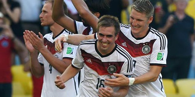 Lahm Anggap Laga Kontra Prancis Berimbang