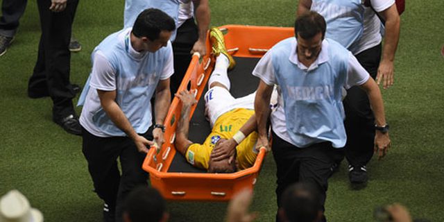 Neymar Cedera, Brasil Cemas Neymar Cedera, Brasil Cemas