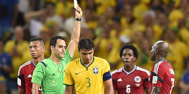Federasi Brasil Ajukan Banding Atas Kartu Kuning Thiago Silva