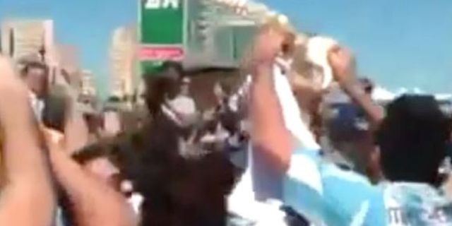 Cedera Neymar Jadi Bahan Tertawaan Fans Argentina Cedera Neymar Jadi Bahan Tertawaan Fans Argentina