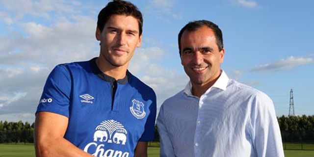 Gareth Barry Resmi Milik Everton