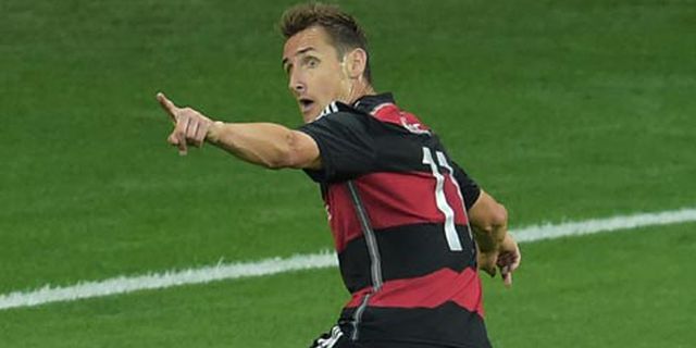 Klose Bertabur Rekor