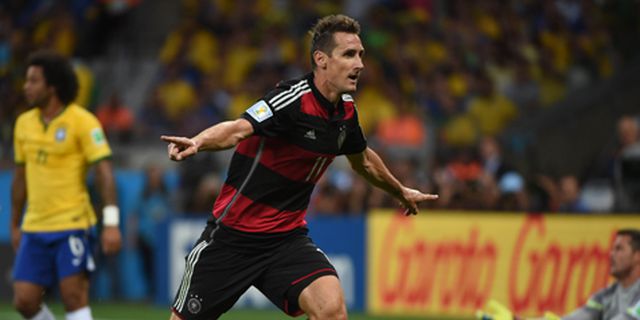 Ini Alasan Klose Tak Bersalto Rayakan Gol Pemecah Rekor