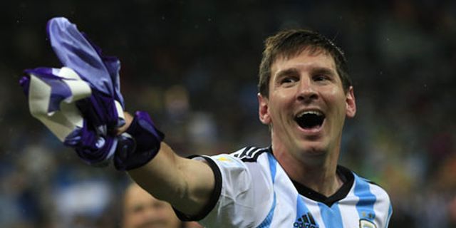 Ferdinand Sebut Messi Belum Bisa Lampaui Maradona