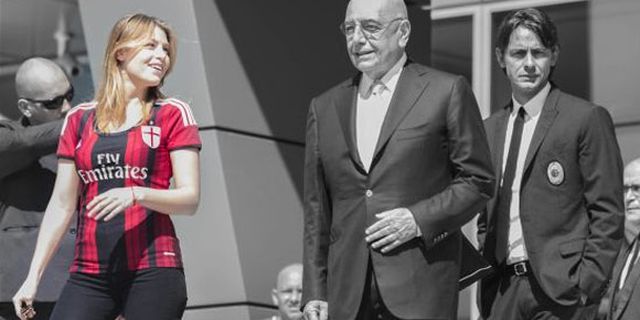Barbara Berlusconi, Menawan Dengan Jersey Milan