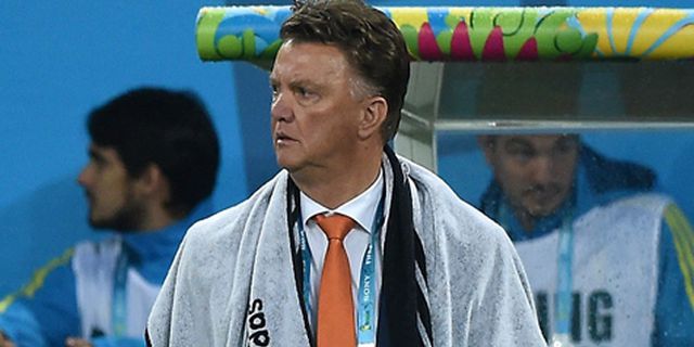 Kuyt Optimis Van Gaal Sukses Bersama MU Kuyt Optimis Van Gaal Sukses Bersama MU