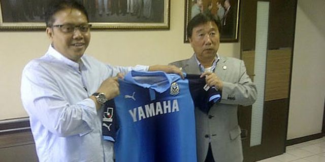 Jubilo Iwata Bertandang ke Persebaya