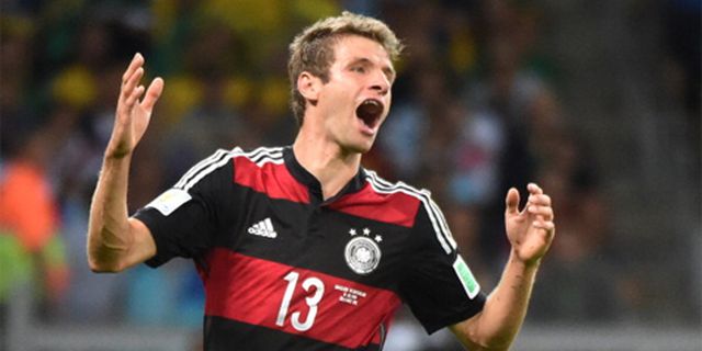 Muller Ingin Tambah Koleksi Sepatu Emas