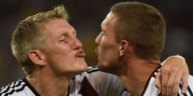 Juara Dunia, Podolski Pilih Selebrasi Selfie Juara Dunia, Podolski Pilih Selebrasi Selfie