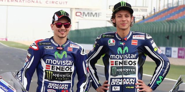 Rossi Soal Lorenzo: Kami Sudah Sengit Sejak dari Pit!