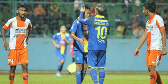 Uji Coba, Arema Hajar Pusamania Borneo FC