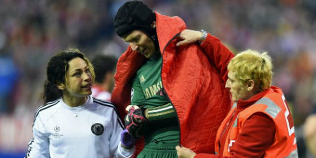 Holland: Petr Cech Pulih Lebih Cepat