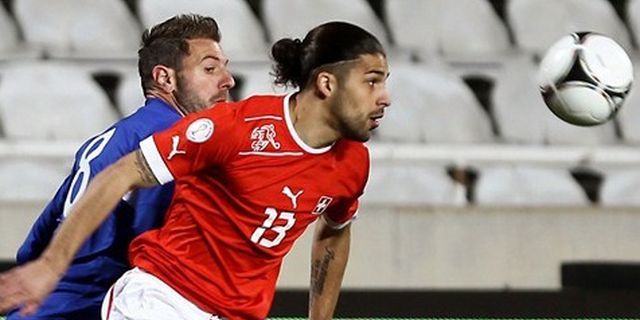 Rodriguez Tak Akan ke Manchester United Rodriguez Tak Akan ke Manchester United