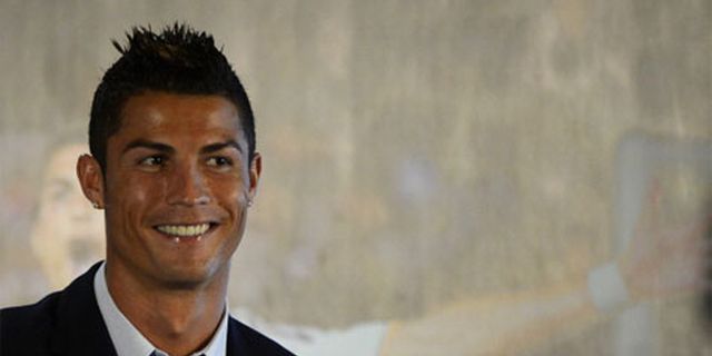 Forbes Klaim Pendapatan Ronaldo Tertinggi di Muka Bumi 