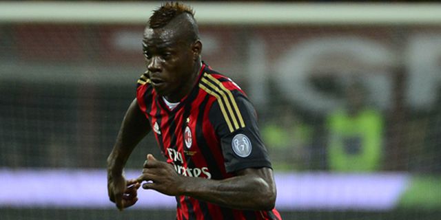 99, 9 Persen Balotelli Bertahan di Milan 99, 9 Persen Balotelli Bertahan di Milan