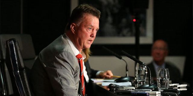 'Van Gaal Masih Kurang Dua Defender' 