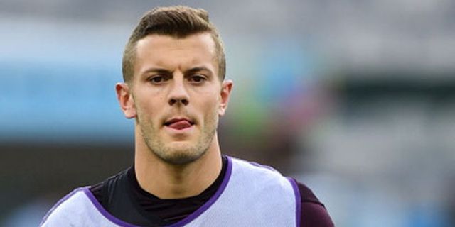 Ketahuan Merokok, Wilshere Minta Maaf