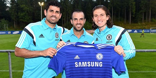Aksi Kocak Fabregas, Costa, dan Filipe Saat Jalani Ospek Chelsea Aksi Kocak Fabregas, Costa, dan Filipe Saat Jalani Ospek Chelsea