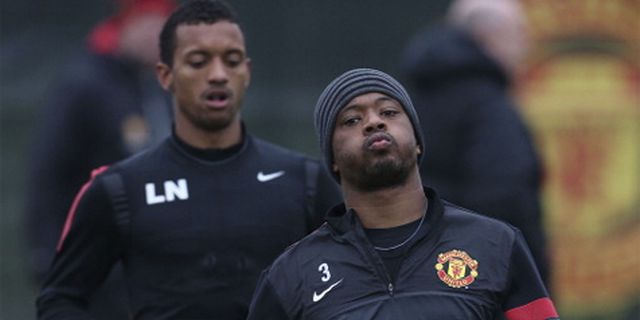 Evra Dorong Juve Dekati Nani Evra Dorong Juve Dekati Nani