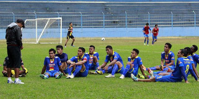 Penyelesaian Akhir Penggawa Arema Cronus Kian Tajam