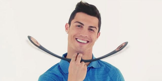 Cristiano Ronaldo Bintangi Iklan Produk Aneh Dari Jepang Cristiano Ronaldo Bintangi Iklan Produk Aneh Dari Jepang