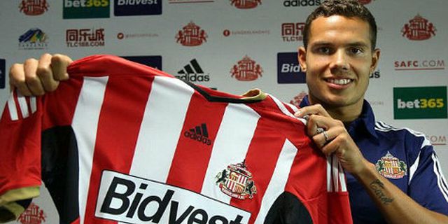 Gabung Sunderland, Rodwell Incar The Three Lions