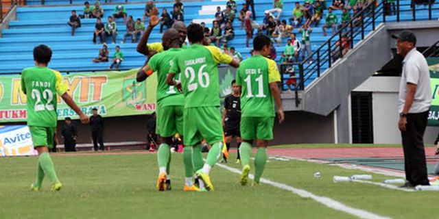 Dijamu Persiram, Persebaya Yakin Menang