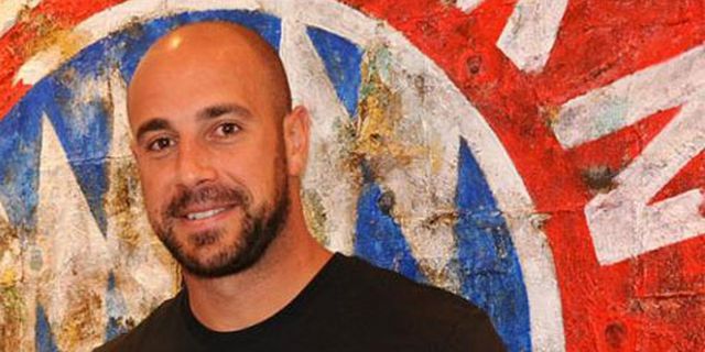 Pepe Reina Resmi Dikontrak Bayern Munich Pepe Reina Resmi Dikontrak Bayern Munich