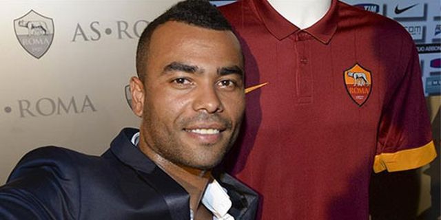 Kocak, Komedian Ini Tirukan Pose Canggung Ashley Cole