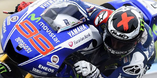 Lorenzo Akui Kurang Cepat Lawan Marquez