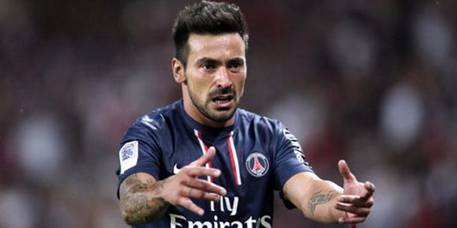 Blanc Persilahkan Lavezzi Hengkang Dari PSG