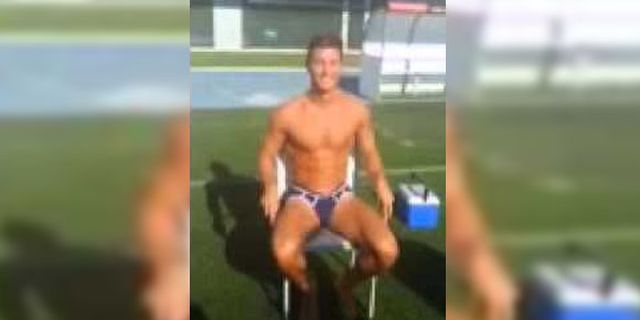 Video: Penuhi Tantangan Fletcher, Ronaldo Disiram Satu Ember Es