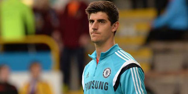 Ed De Goey Dukung Keputusan Mourinho Turunkan Courtois