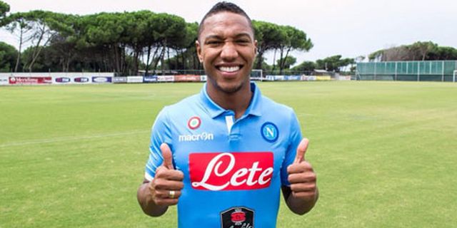 Napoli Resmi Gaet Jonathan De Guzman Napoli Resmi Gaet Jonathan De Guzman