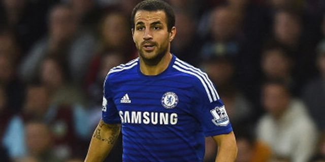 Mantan Pemain Man United Ini Iri Chelsea Dapatkan Fabregas