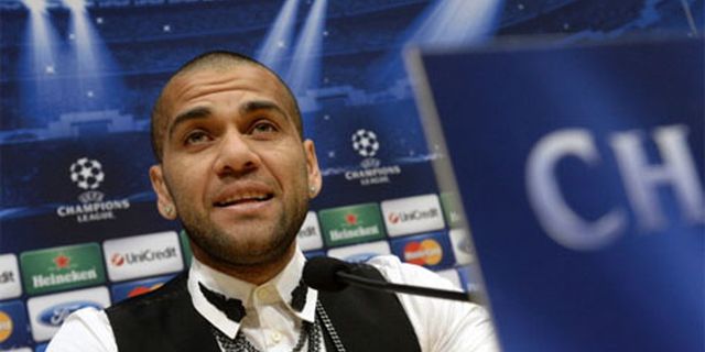 Alves: Tuntutan Enrique untuk Barca Amat Besar 